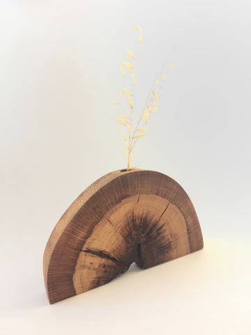 oak vase